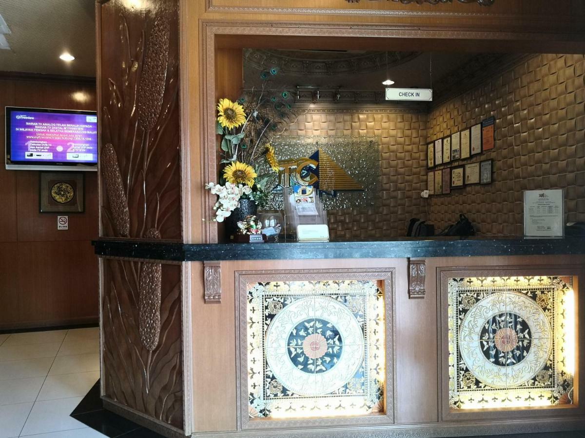 Tc Inn Business Hotel @ Seri Kembangan Exterior foto